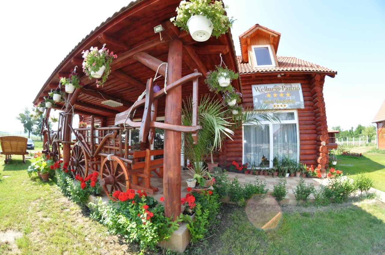 Bed and Breakfast Roenk-Wellness Panzio Mezopeterd Esterno foto