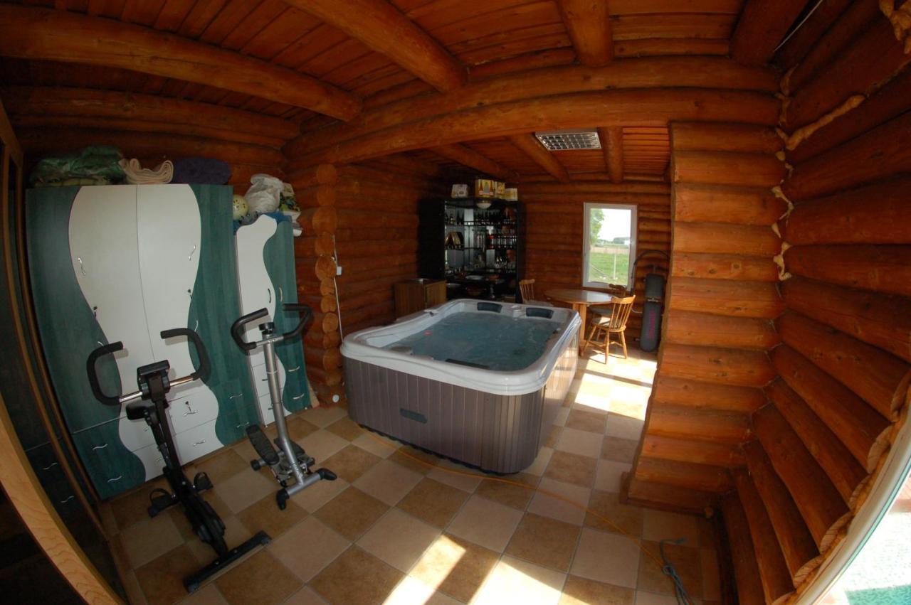 Bed and Breakfast Roenk-Wellness Panzio Mezopeterd Esterno foto