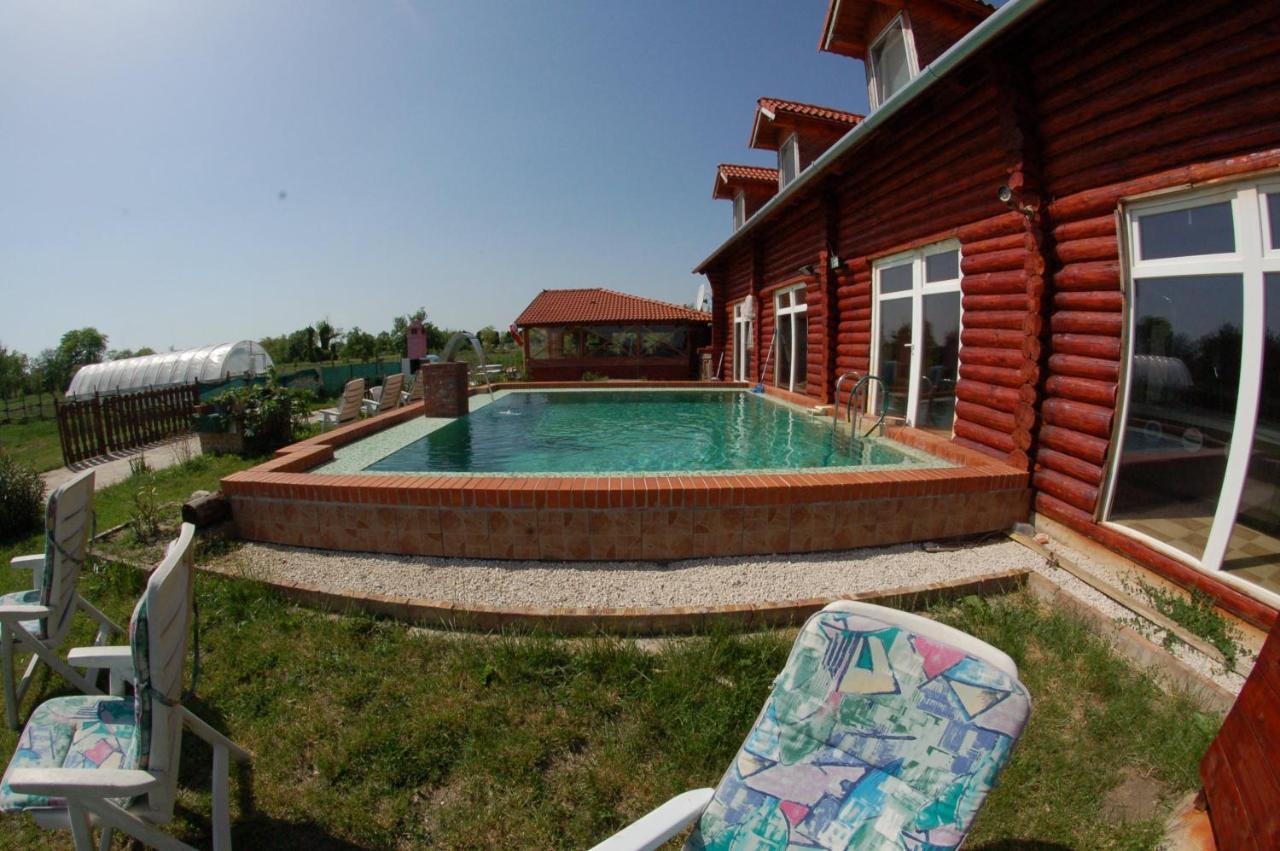 Bed and Breakfast Roenk-Wellness Panzio Mezopeterd Esterno foto