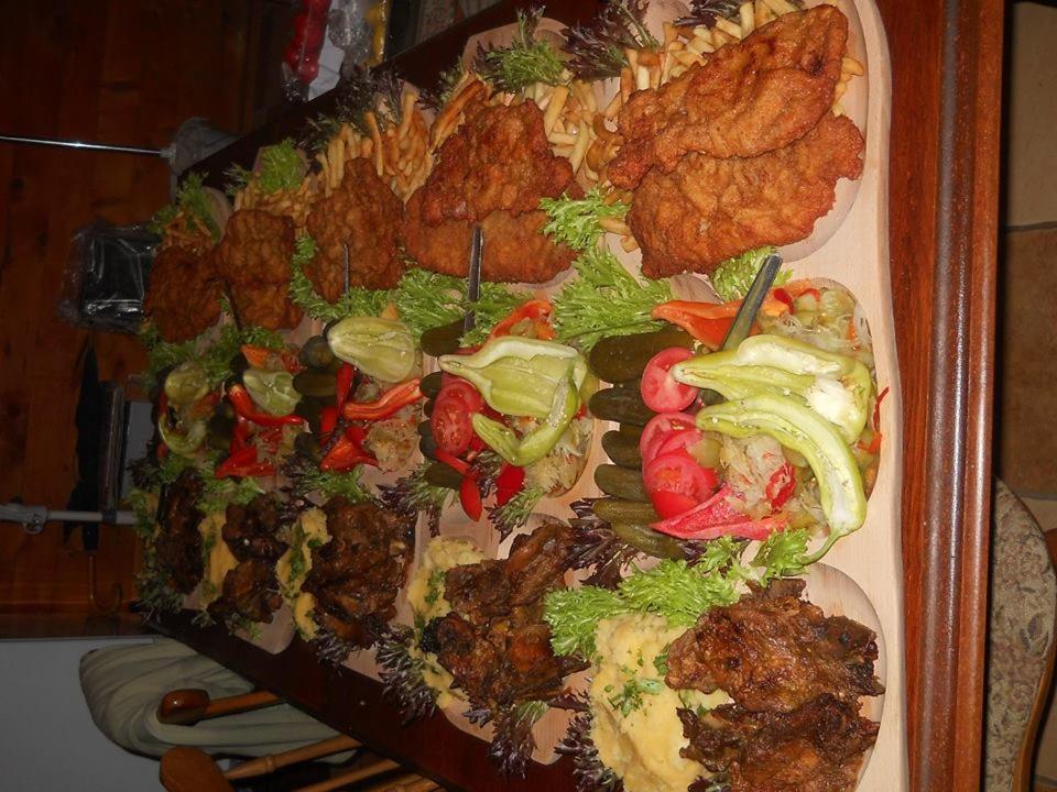 Bed and Breakfast Roenk-Wellness Panzio Mezopeterd Esterno foto