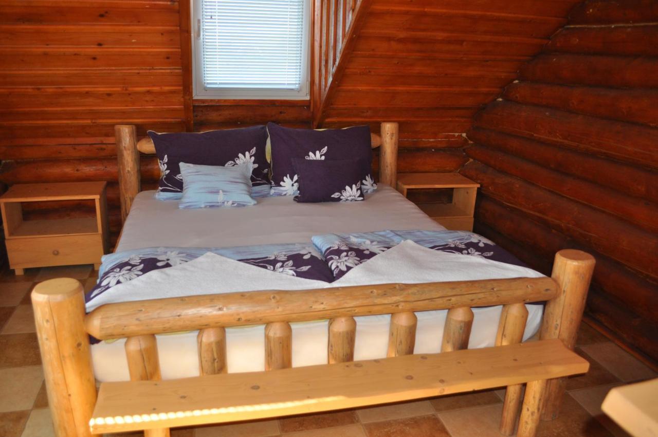 Bed and Breakfast Roenk-Wellness Panzio Mezopeterd Esterno foto