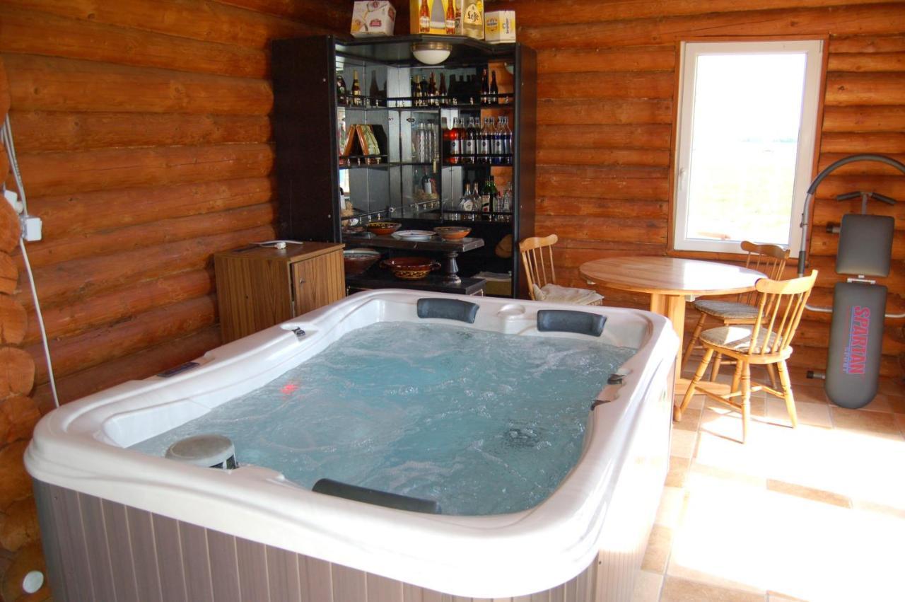 Bed and Breakfast Roenk-Wellness Panzio Mezopeterd Esterno foto